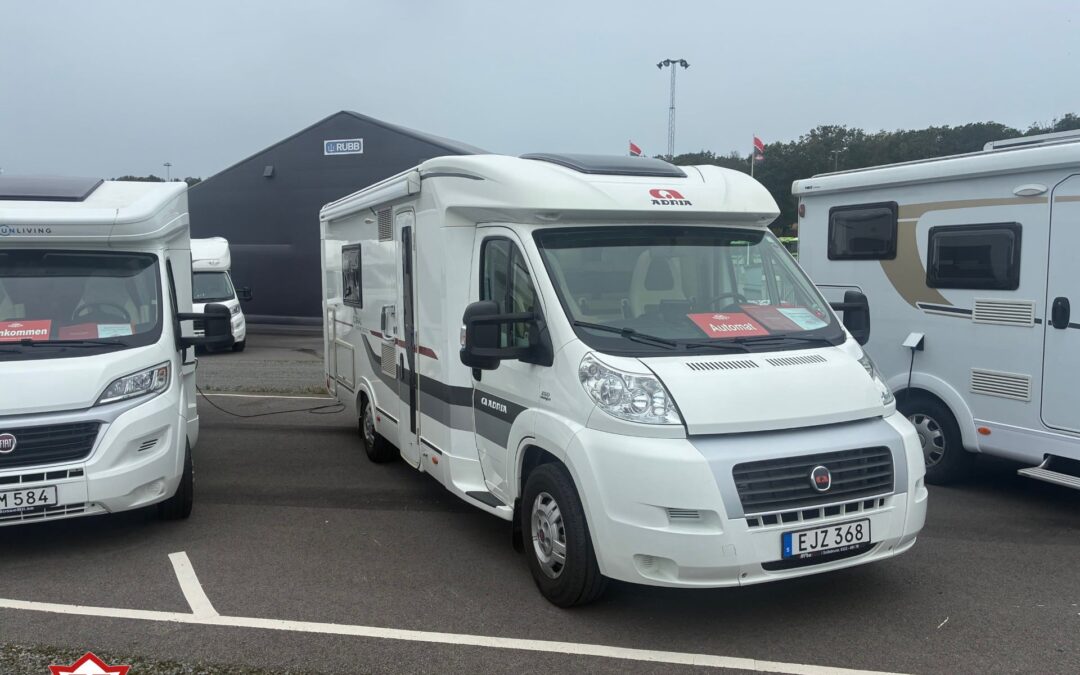 Adria-CORAL S 670 SLT *Solar cell *Automatic *Rear toilet-(2014)